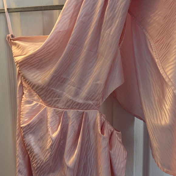 dresses - Picture 8 of 8